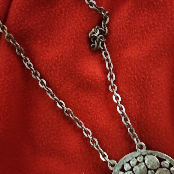 Chico's Vintage Silver Tone Abstract Stone Circle Duo 16.25" Pendant Necklace - Picture 15 of 16